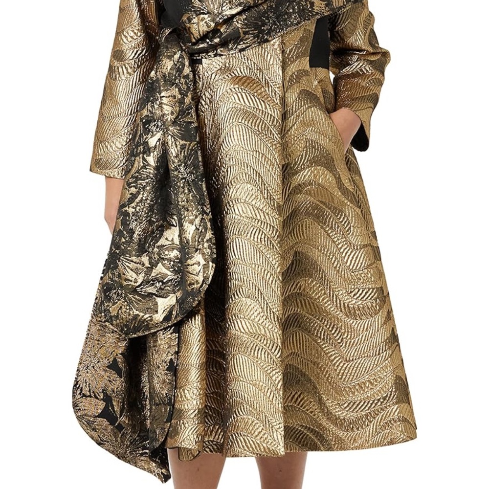 Luxurious Gold and Black Standard Metallic Jaquard Coat & Scarf